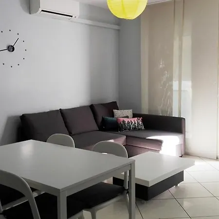 Comerc Somhome شقة *